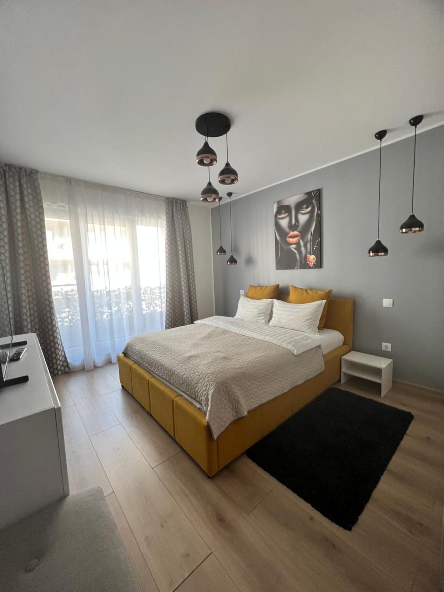 Qualis Apartament Brasov Exterior photo